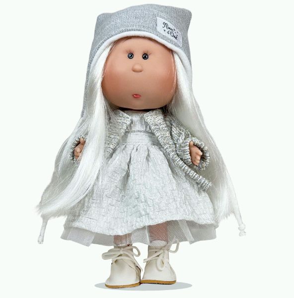 Κούκλα Nines d'Onil - Mia Snow (30 cm)